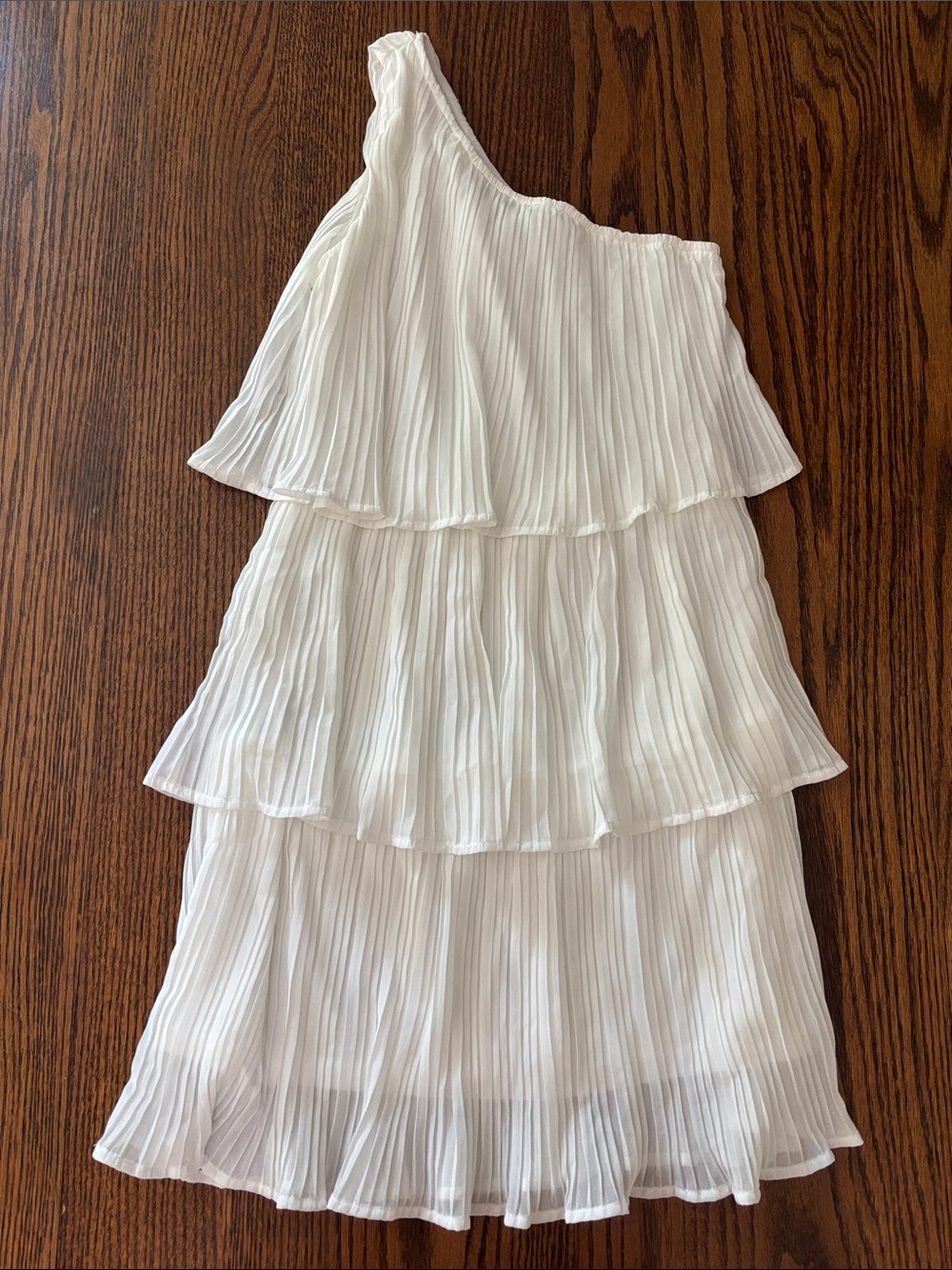 One-Shoulder White Layered Pleated Dress
